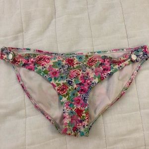 Flower bottoms
